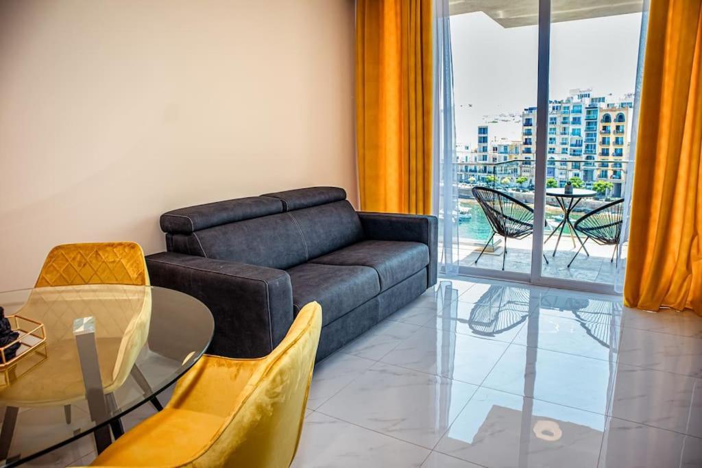 Stylish Seafront Spinola Apartment Saint Julian's Exterior photo