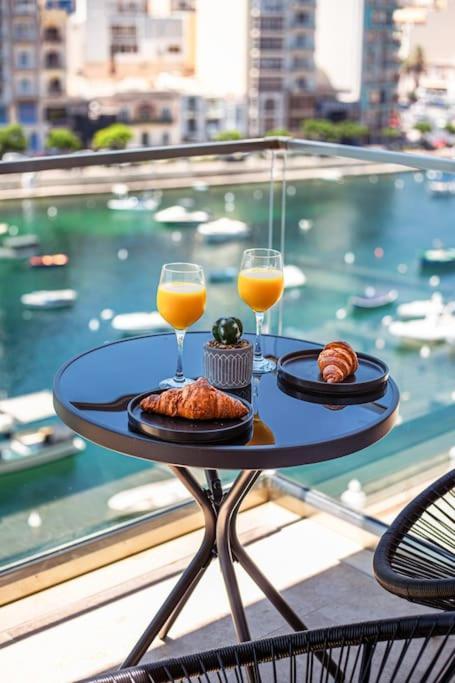 Stylish Seafront Spinola Apartment Saint Julian's Exterior photo